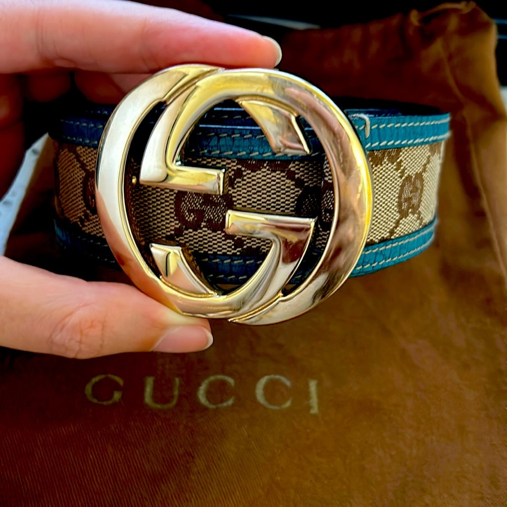 Gucci Womens Gold interlocking GG belt